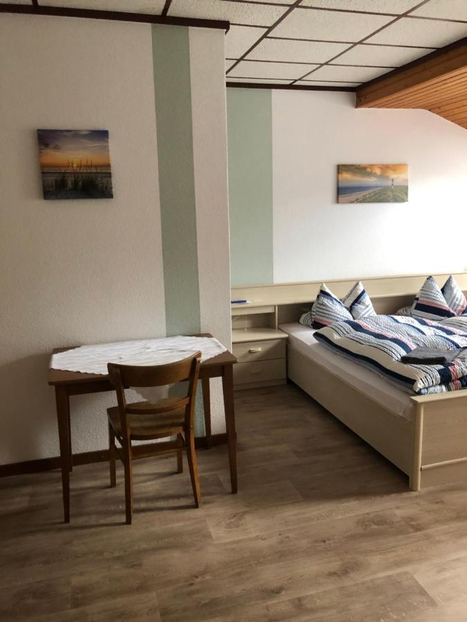 Birkengaststaette Hotel Wittmund Buitenkant foto